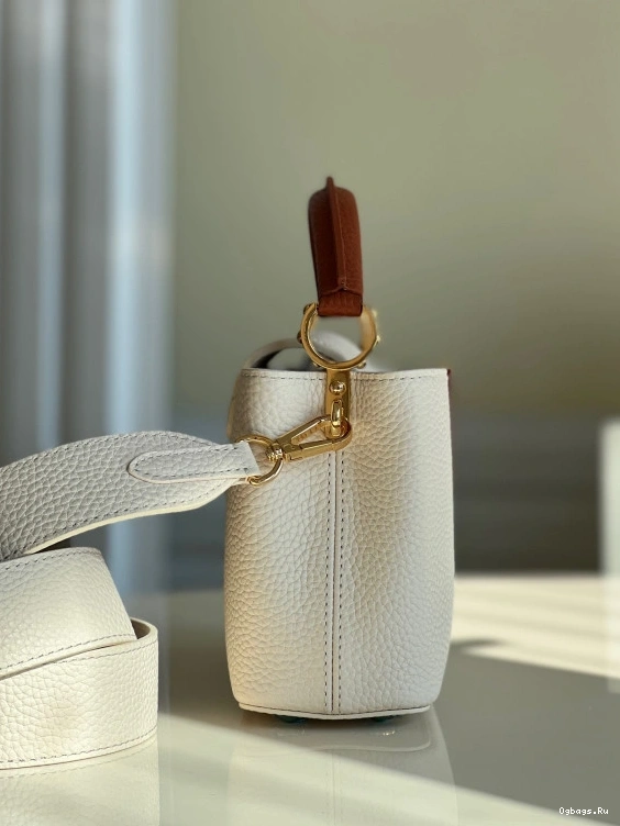 MINI CAPUCINES VUITTON LOUIS 0120